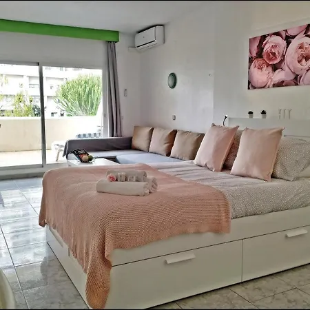 Studio Benalbeach Apartment *